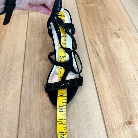 EUC Madeline Stuart 4" Black Strappy Beaded/Gem Heel-Sandal Size 7M - Picture 11 of 16